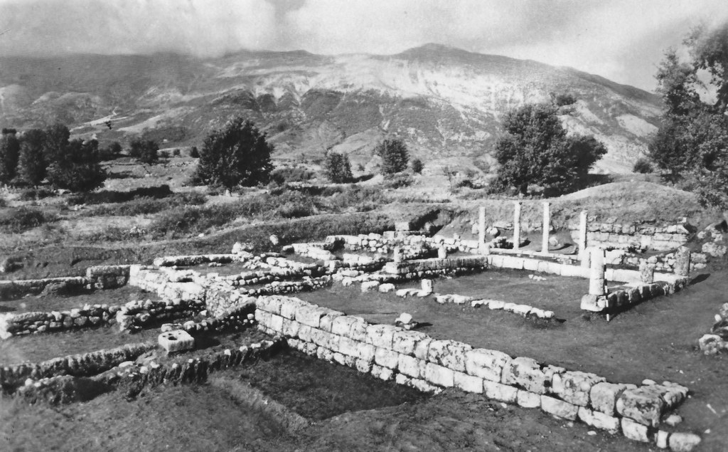 Fig. 2. Qyteti i Antigonesë - Gjirokastër.